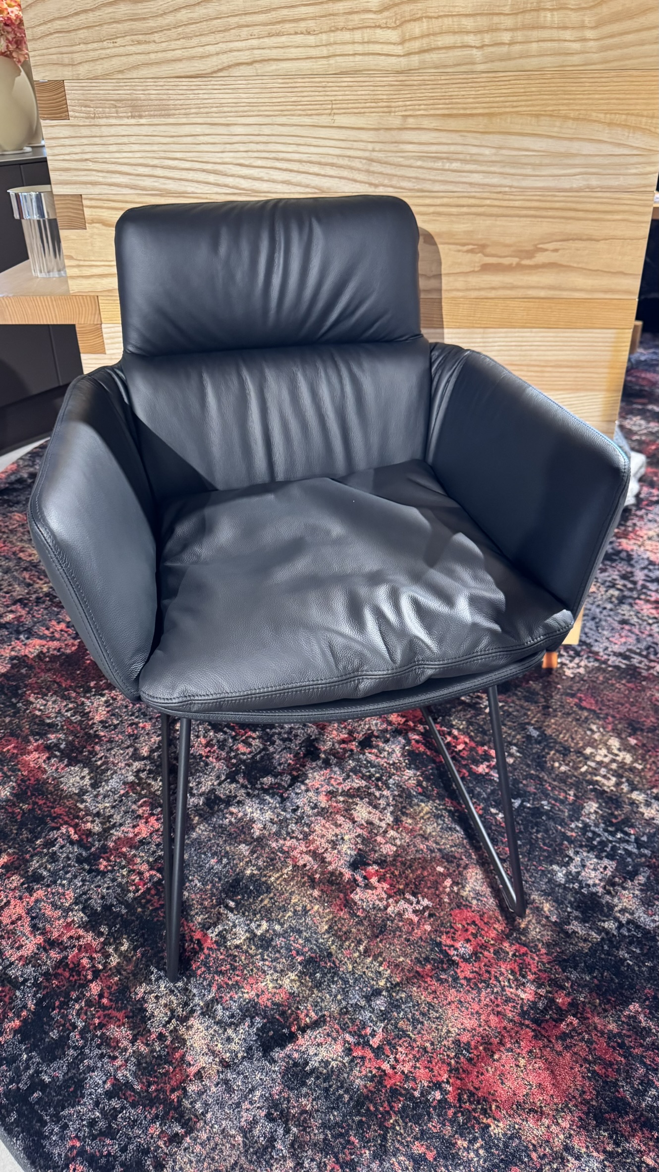 KFF Armlehnenstuhl Faye Leder Milano