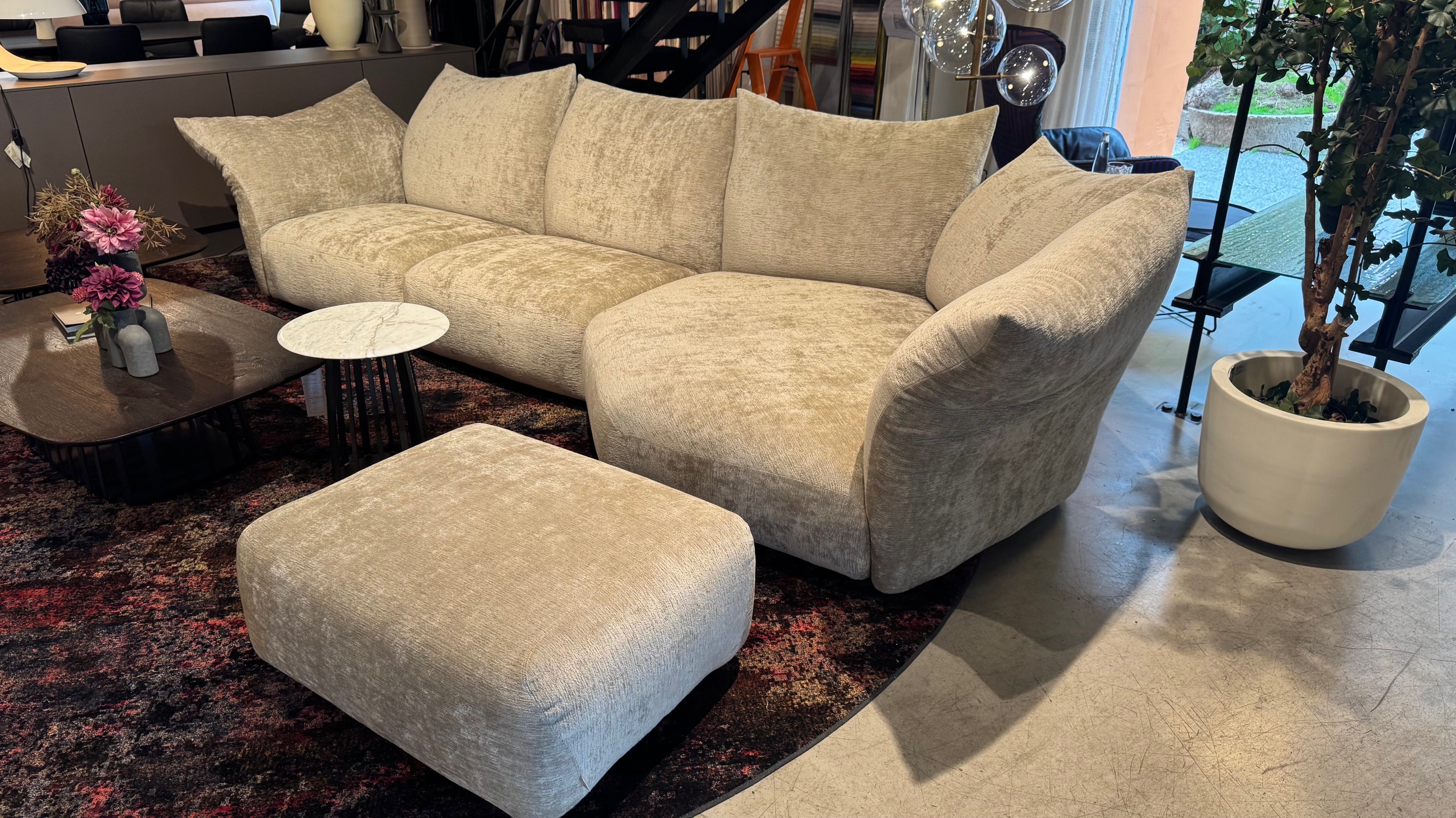 Edra Standard Sofa inkl. Hocker Sand 
