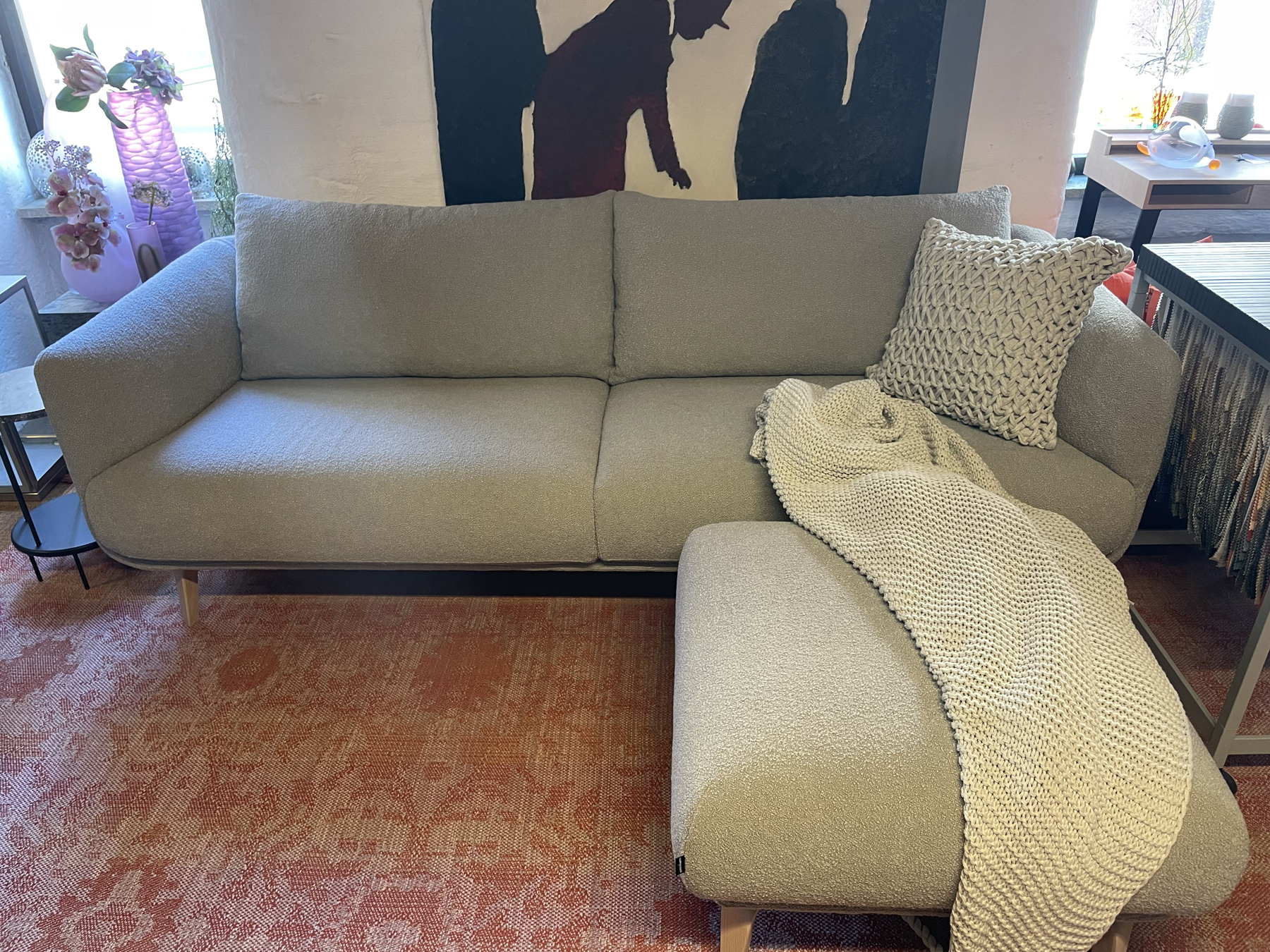 CushyCouch Moa Sofa mit Hocker