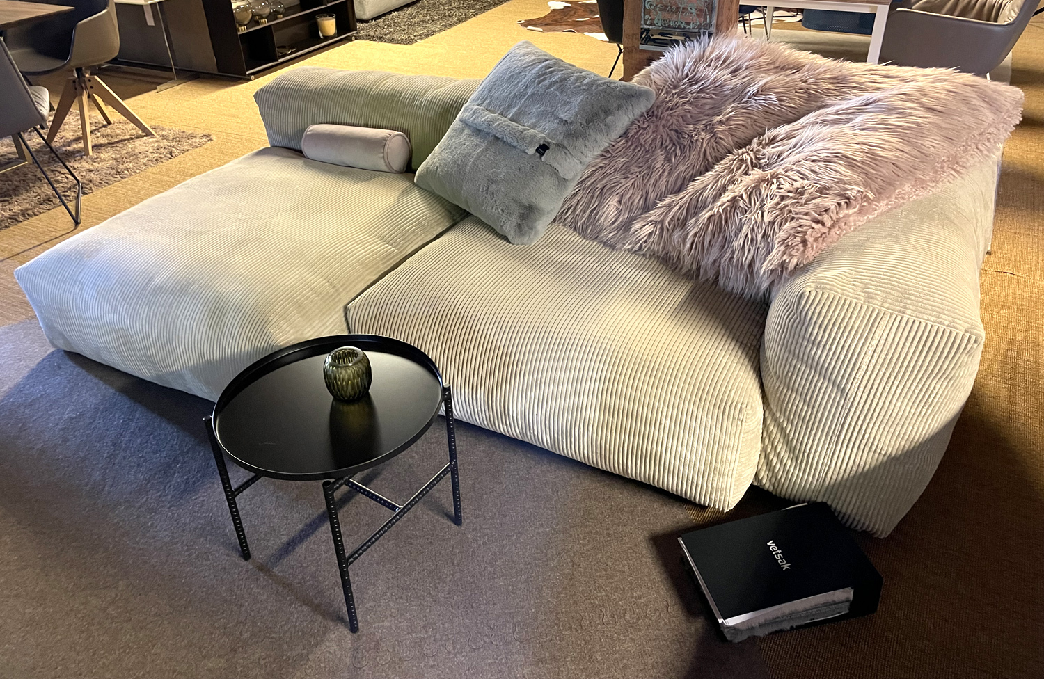 Vetsak Sofa - Cord velours sand - 241cm