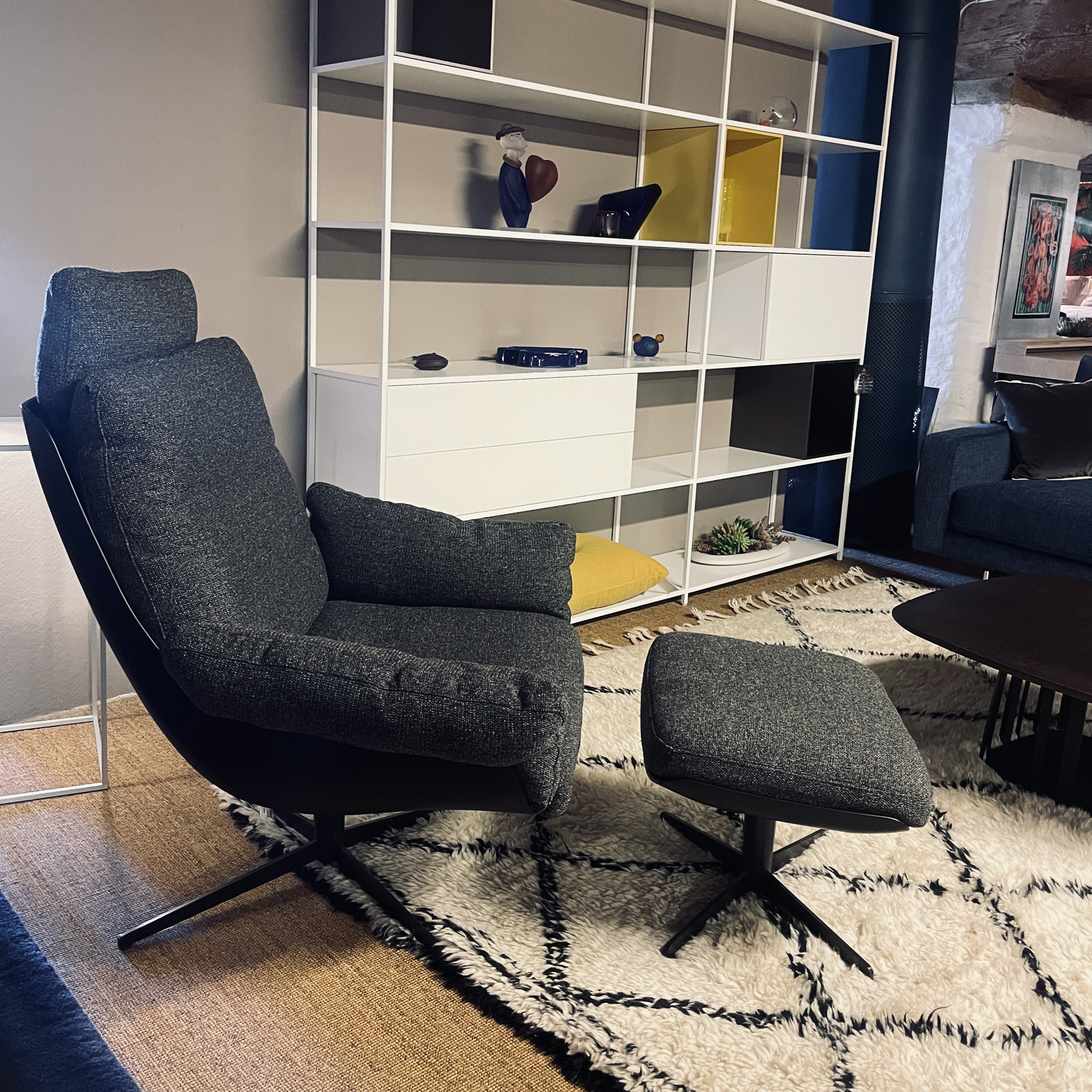 CushyCouch - Softbird Relax Sessel mit Hocker - Stoff